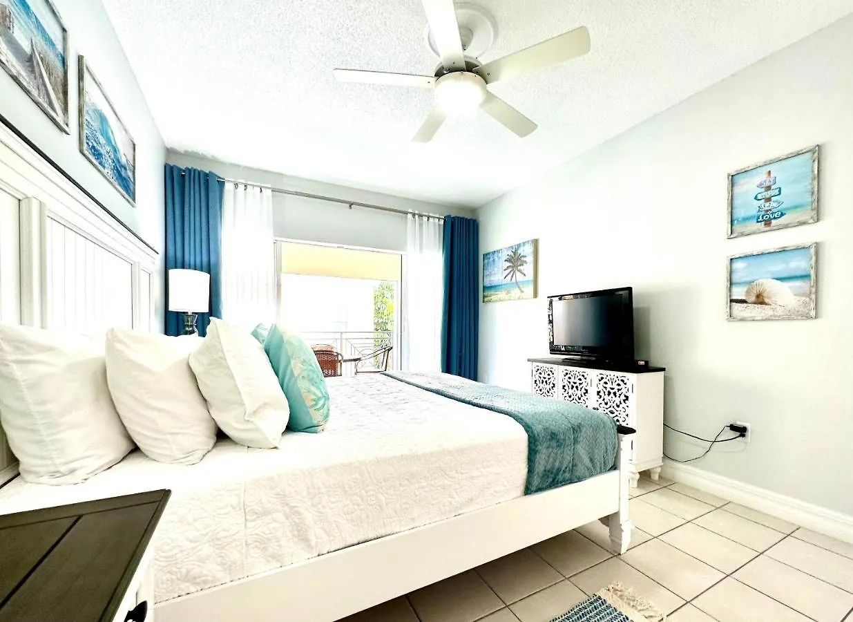 Regal Beach Club #322 乔治城 度假居